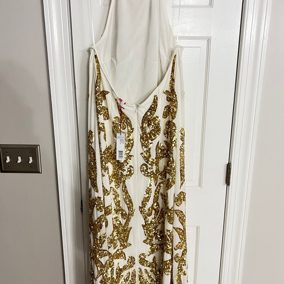 Designer Cocktail / evening semi-formal - Picture 8 of 9